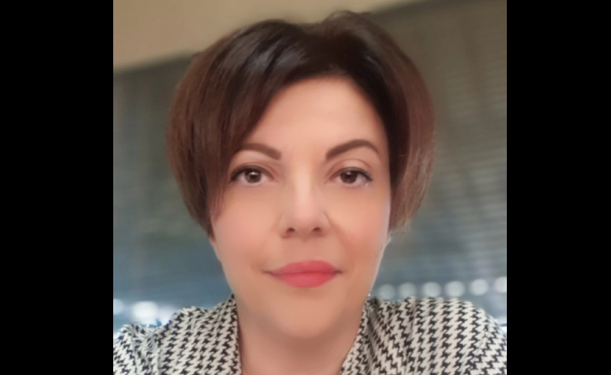 Gianna Boulntoumi*: Women in SHEPPING